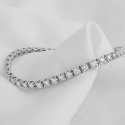 Image 35: Bracelet